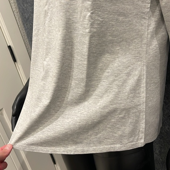 NEW Pure J Jill WOMENS LARGE PETITE Gray Stretch Long-Sleeve Shirttail Tee Shirt - Picture 7 of 16